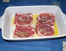 Balkánské vepřové kotlety