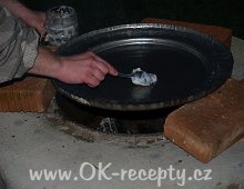 Chalupářské mleté maso s pivní omáčkou