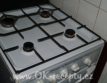 Grilovaná kuřecí prsíčka s jogurtovým dresingem + foto postup