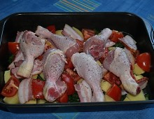Kuřecí stehýnka na oravské slanině