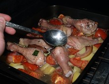 Kuřecí stehýnka na oravské slanině