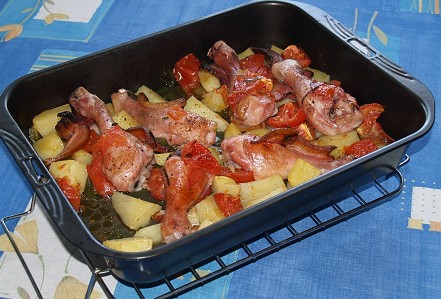 Kuřecí stehýnka na oravské slanině