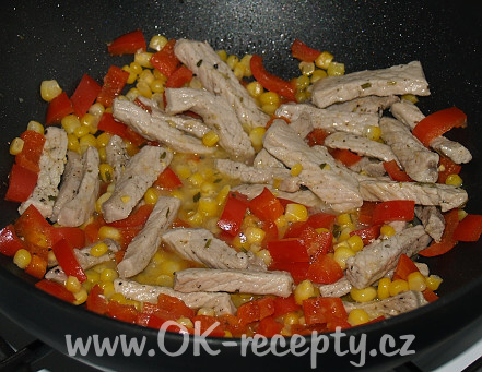 Kyselé vepřové nudličky a zelená rýže + foto postup