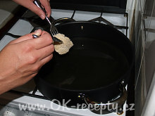 Smažené kuřecí česnekové nugety + foto postup