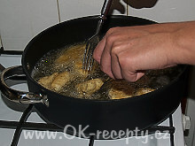 Smažené kuřecí česnekové nugety + foto postup