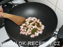 Špagety s kuřecím masem a smetanovými rajčaty + foto postup 100/4