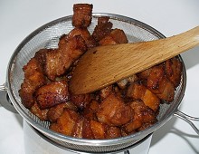 Vepřový bok - škvarky, sádlo, pečená žebírka Vepřový bok - škvarky, sádlo, pečená žebírka