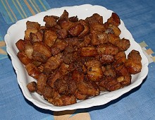 Vepřový bok - škvarky, sádlo, pečená žebírka Vepřový bok - škvarky, sádlo, pečená žebírka