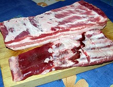 Vepřový bok - škvarky, sádlo, pečená žebírka Vepřový bok - škvarky, sádlo, pečená žebírka