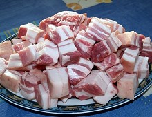 Vepřový bok - škvarky, sádlo, pečená žebírka Vepřový bok - škvarky, sádlo, pečená žebírka