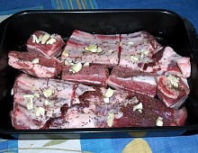 Vepřový bok - škvarky, sádlo, pečená žebírka Vepřový bok - škvarky, sádlo, pečená žebírka