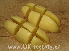 Zapékané brambory s kuřecím masem + foto postup