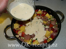 Zapékané brambory s kuřecím masem + foto postup